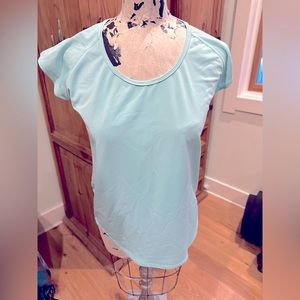 S2 Blue Technical Wicking Shirt, Sz M *BUNDLE! 2 for $15 or 3 for $20!!